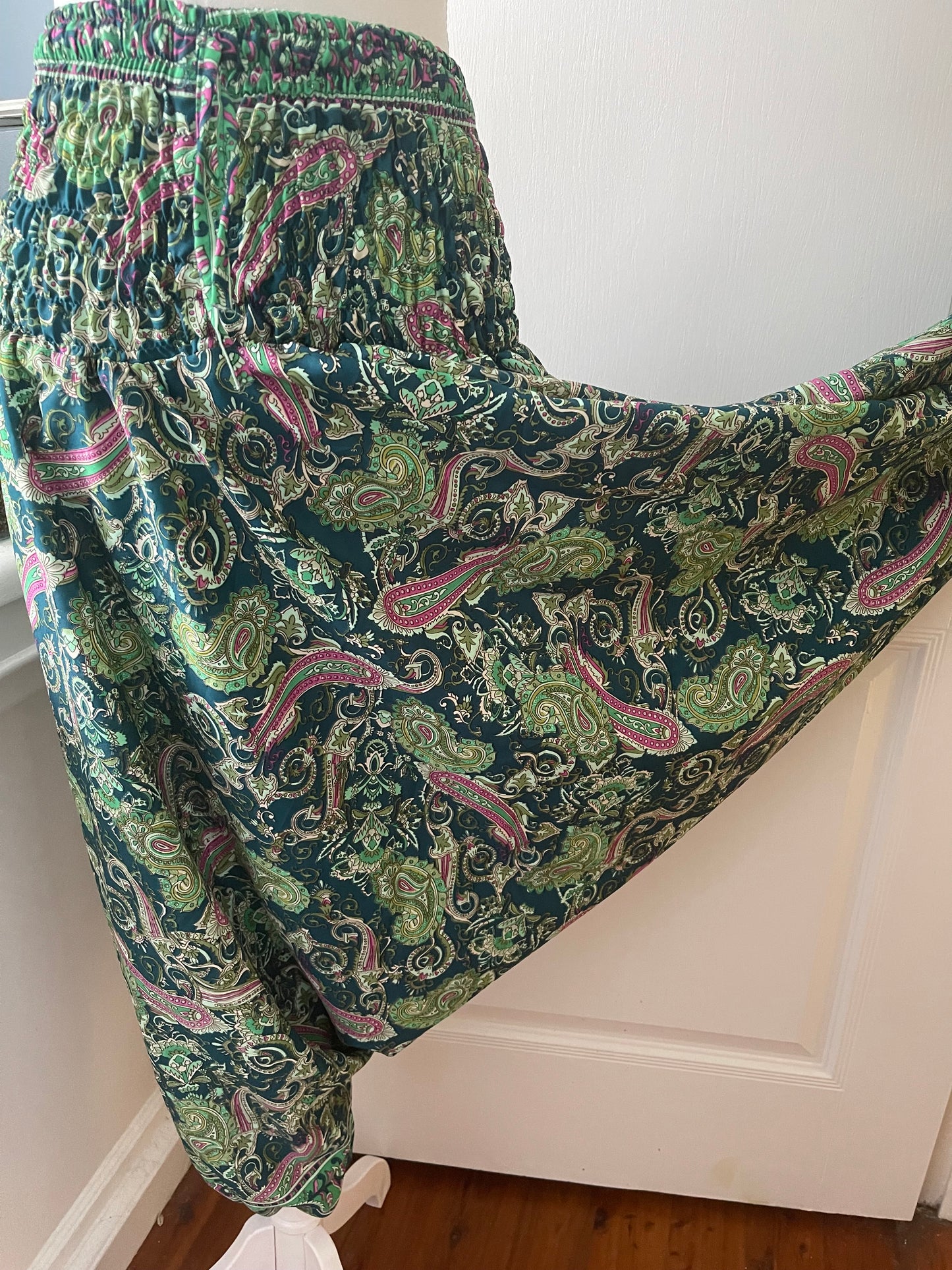Green Paisley Design Aladdin Pants