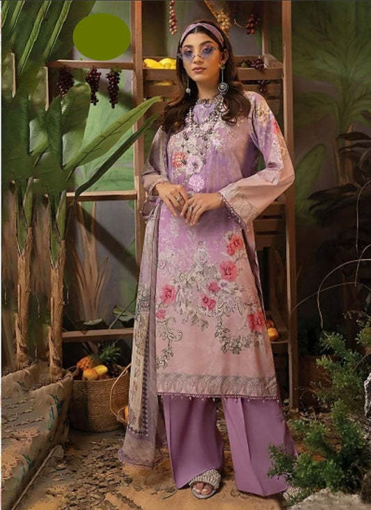 Pastel Purple Pakistani Salwar Kameez with Floral Design