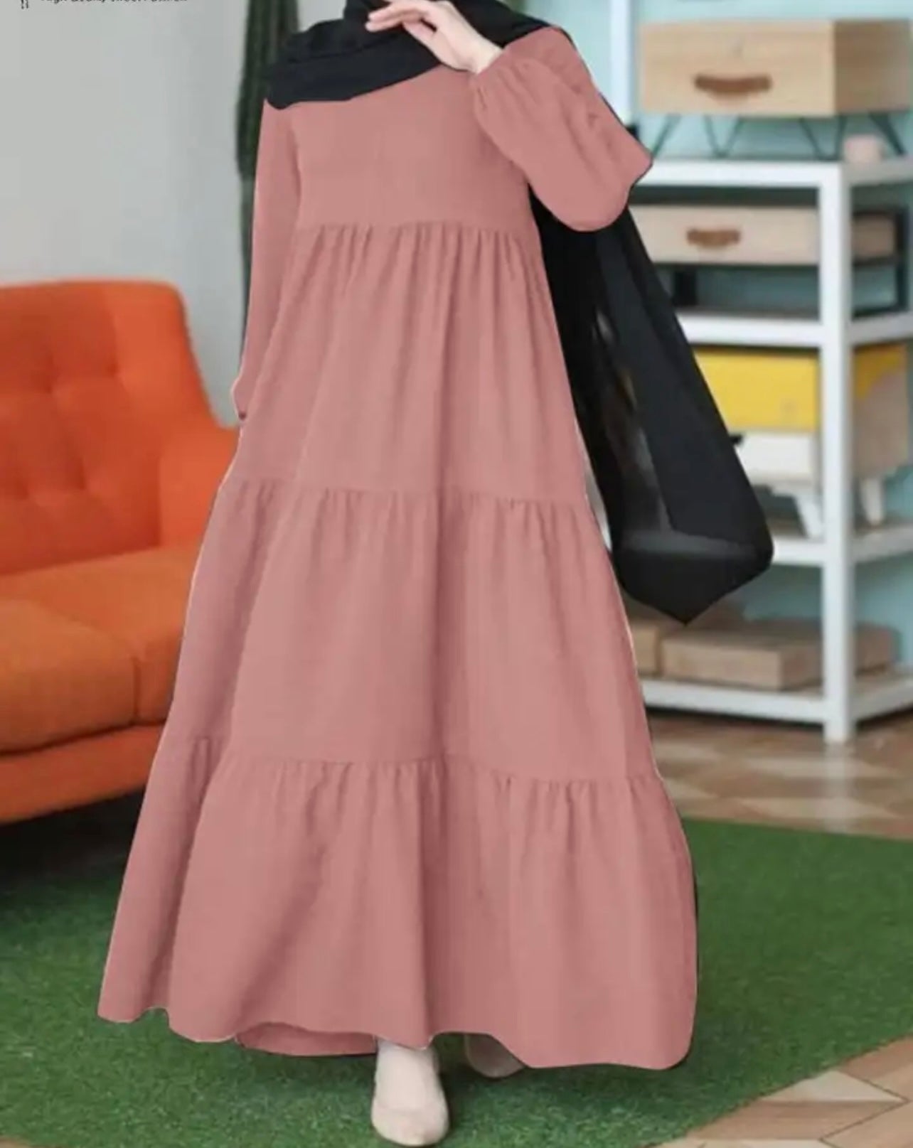 Dusty Pink Tiered Closed Abaya