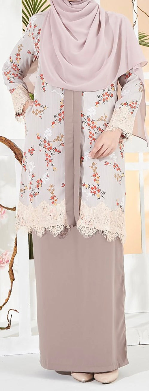 Baju Kebarung in Oyster Nude