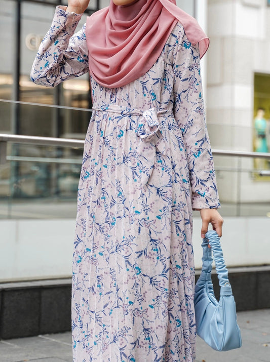 Pleated Abaya Dress in Carnation Pink