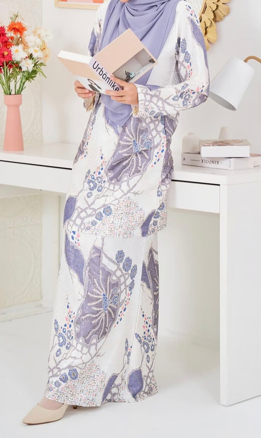 Baju Kurung with Modern Batik Print in White and Lavender/Grey
